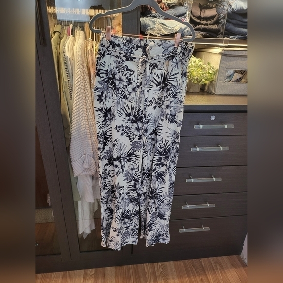 Sound Style Linen Vacation Pants - Picture 1 of 6